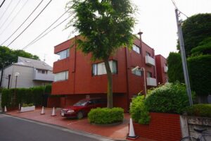 ベルテ代々木　駐車場：月額25,000円～30,000円